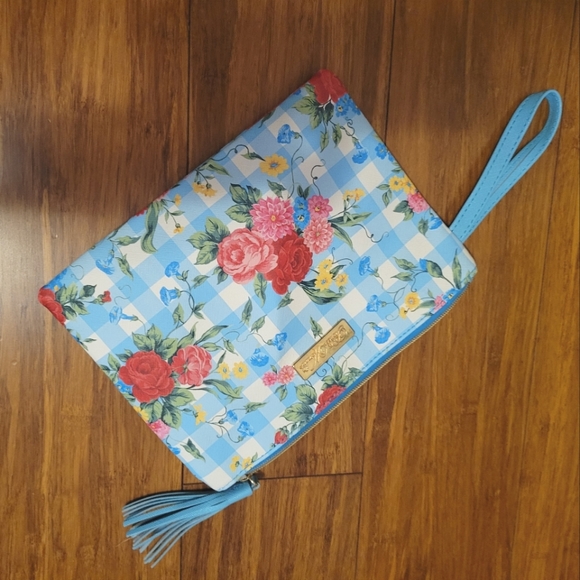 Small makeup bag EUC - Picture 2 of 2